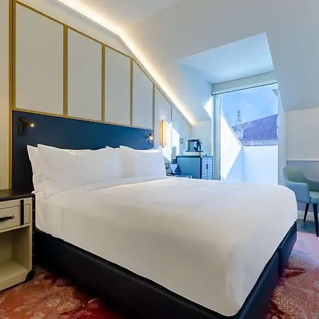 Отель The Emerald House - Curio Collection By Hilton Лиссабон