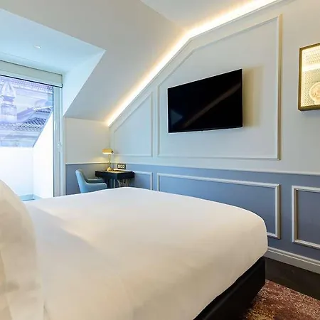 Отель The Emerald House - Curio Collection By Hilton 4*