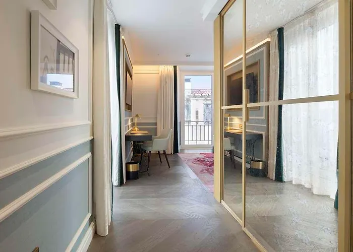 Hotel The Emerald House - Curio Collection By Hilton Lissabon