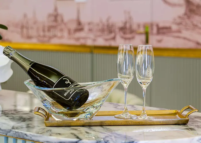 The Emerald House - Curio Collection By Hilton Hotel