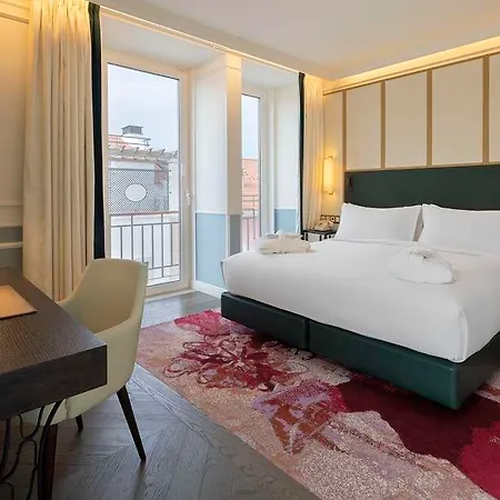 فندق The Emerald House - Curio Collection By Hilton 4*