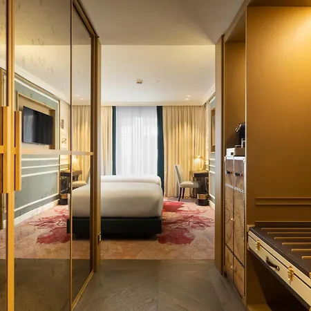 The Emerald House - Curio Collection By Hilton Hotell 4*