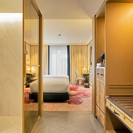 The Emerald House - Curio Collection By Hilton