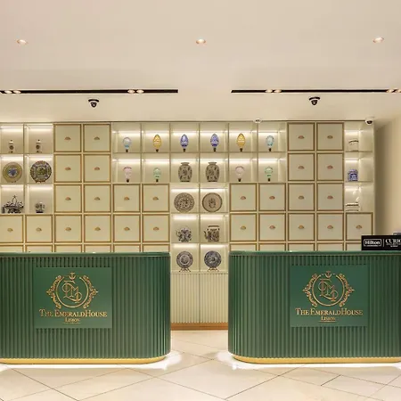 Hotel The Emerald House - Curio Collection By Hilton Lisbon