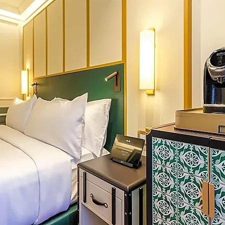 The Emerald House - Curio Collection By Hilton