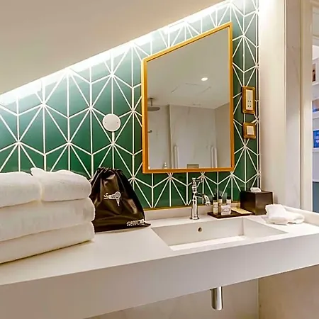 Hotell The Emerald House - Curio Collection By Hilton 4*