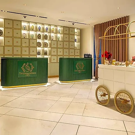 The Emerald House - Curio Collection By Hilton Hotell Lisboa