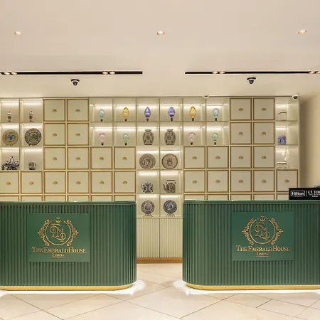 Hotel The Emerald House - Curio Collection By Hilton Lisboa