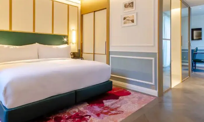 The Emerald House - Curio Collection By Hilton