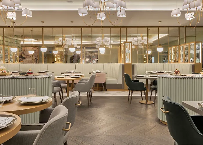 The Emerald House - Curio Collection By Hilton Hotel