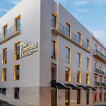 Szálloda The Emerald House - Curio Collection By Hilton 4*