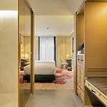 The Emerald House - Curio Collection By Hilton