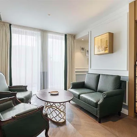 The Emerald House - Curio Collection By Hilton Hotel