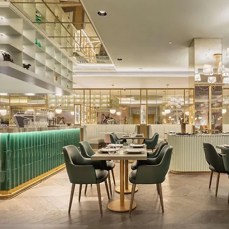 Hotel The Emerald House - Curio Collection By Hilton Lissabon