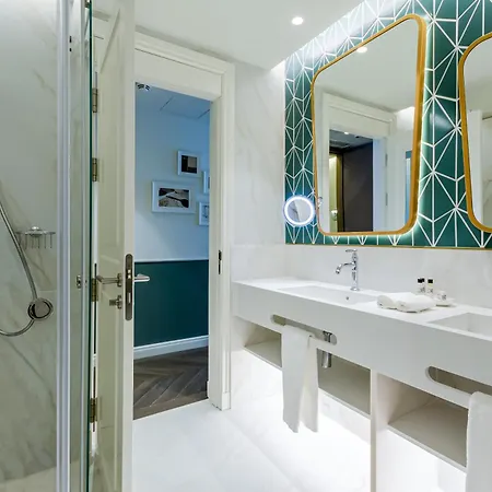 Hotel The Emerald House - Curio Collection By Hilton Lissabon