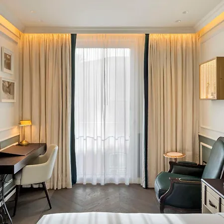 The Emerald House - Curio Collection By Hilton