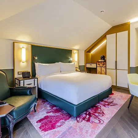 The Emerald House - Curio Collection By Hilton