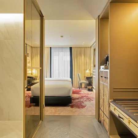 The Emerald House - Curio Collection By Hilton