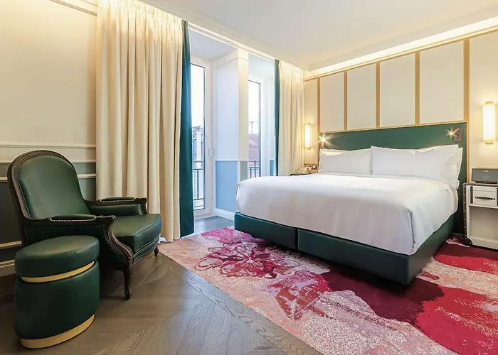 The Emerald House - Curio Collection By Hilton Hotel Lisbona