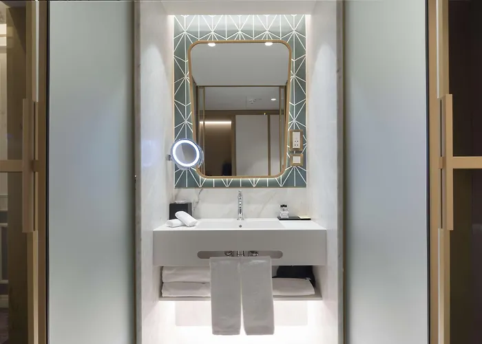 The Emerald House - Curio Collection By Hilton 4* Lisbona